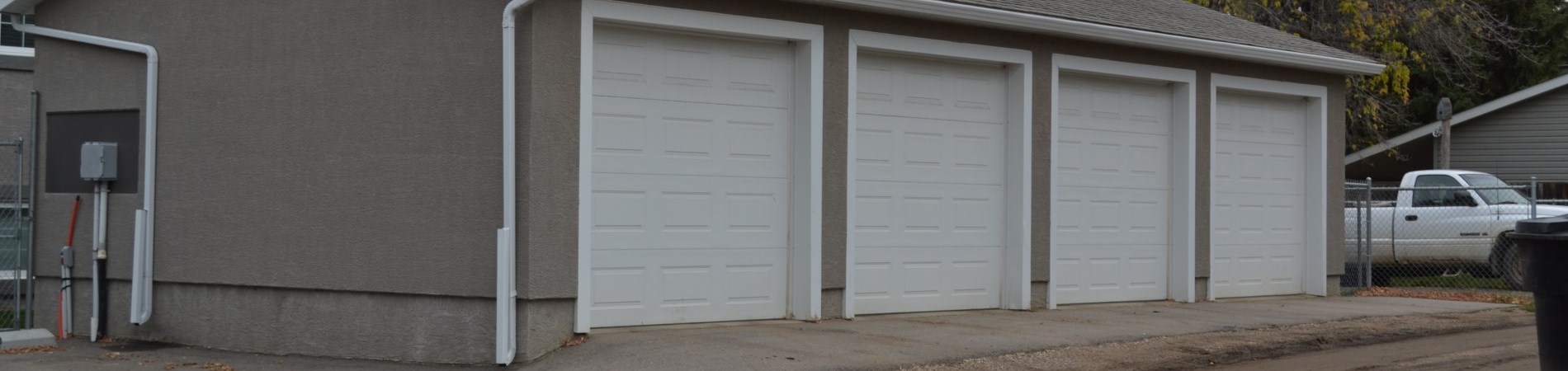 detached garage